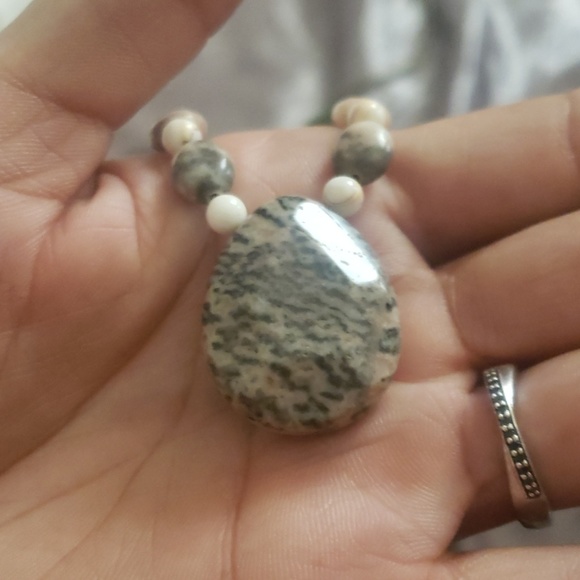 Granite Necklace - Picture 4 of 5